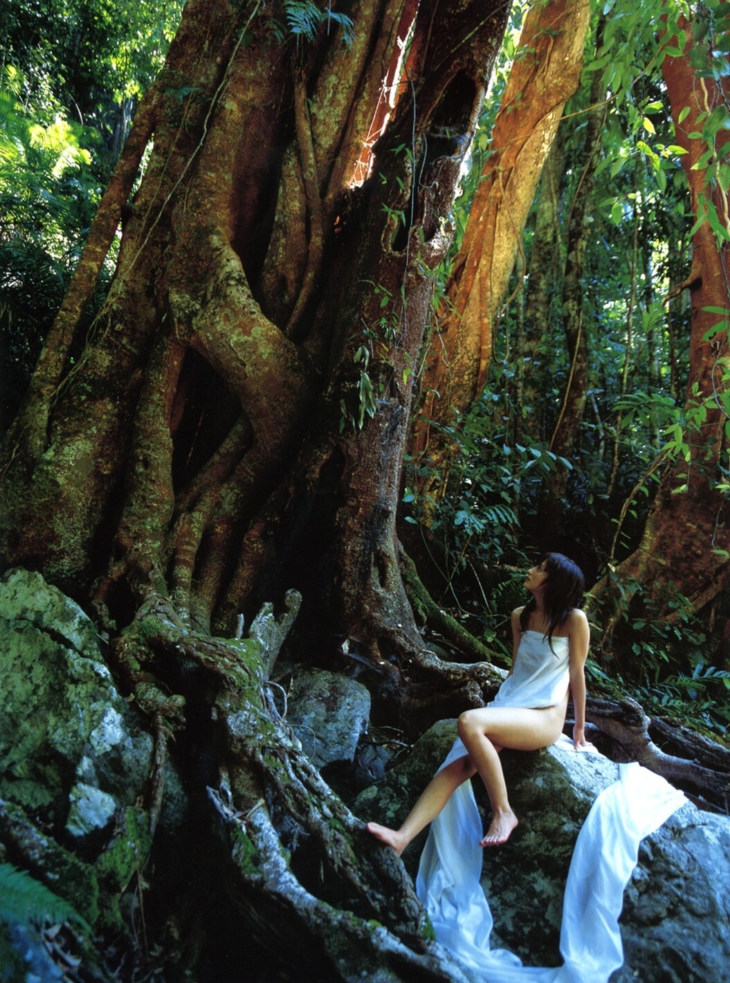 [唯美写真] 小松彩夏 Ayaka Komatsu《Moon Doll》